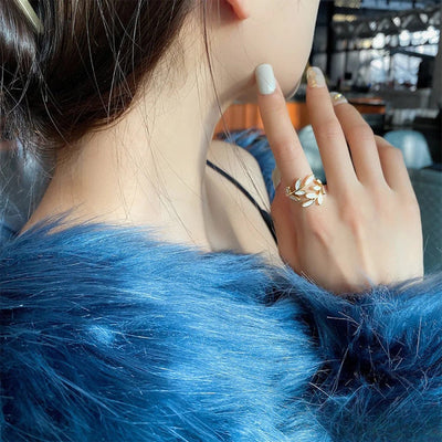 Opal | Leaf Gold Ring