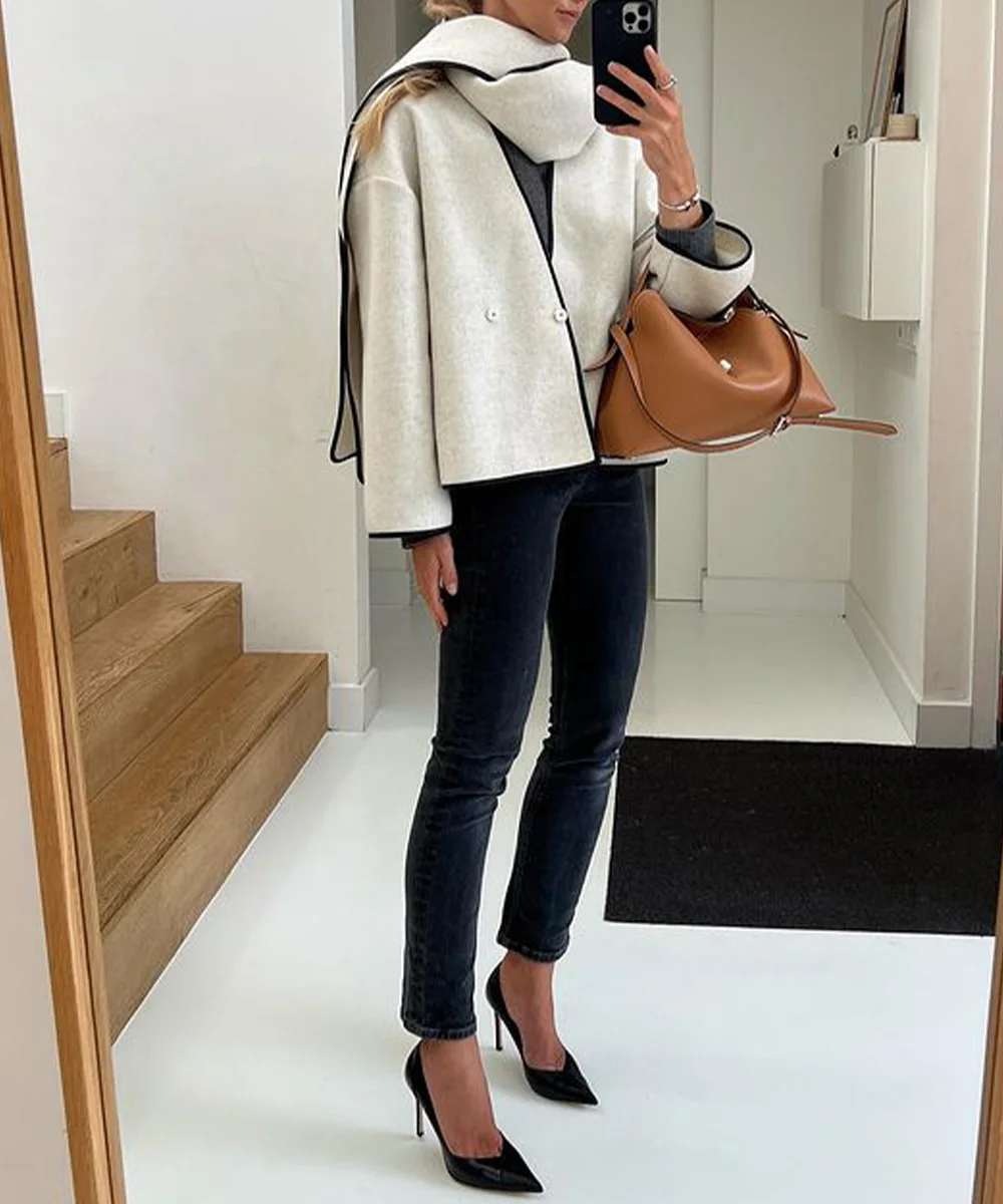 Isabella – Short French Minimalist Style Coat with Scarf